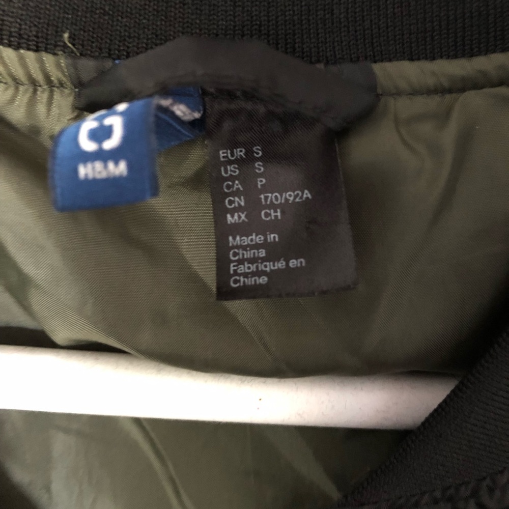 Lightweight jacket - Picture 5 of 8